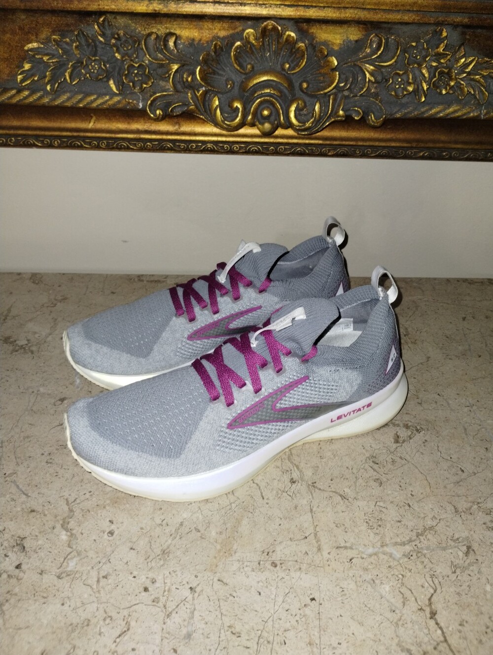 Brooks Levitate 5 Stealthfit Knit Running Shoes - Gray with Purple Details